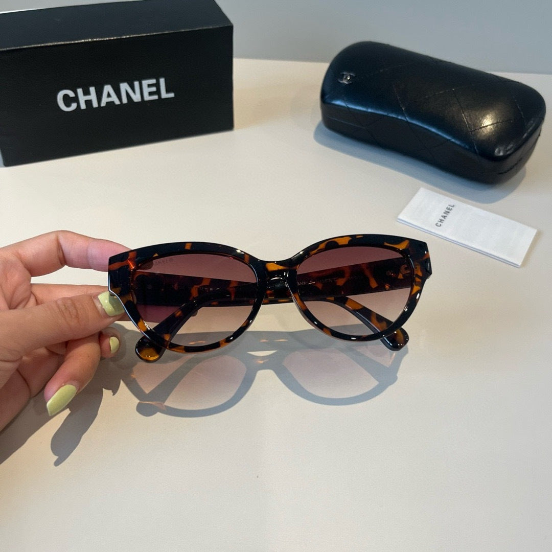 Chanel Fashion Black Lens Sunglasses for Men & Women - 486544 - detail image 4
