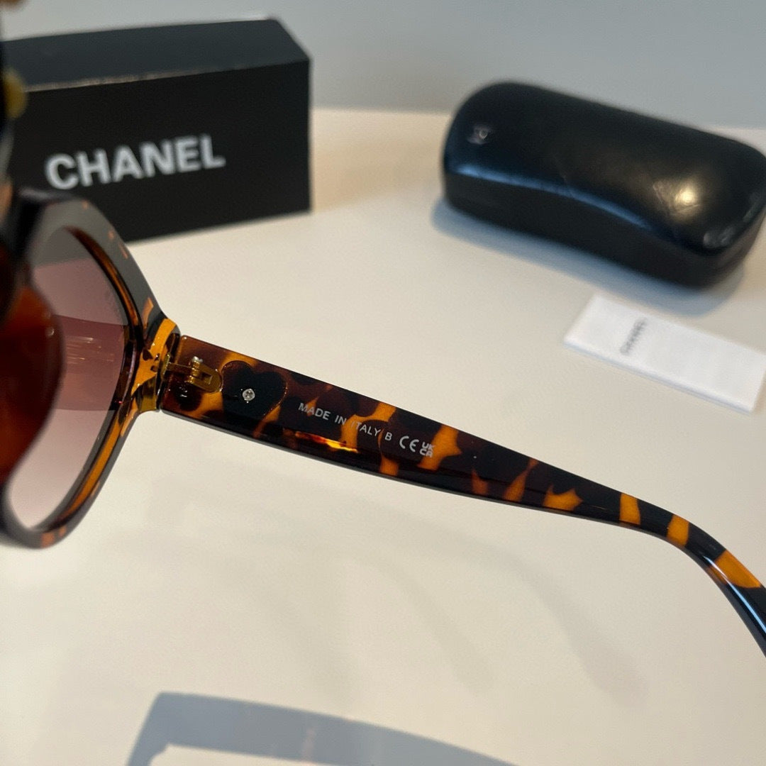 Chanel Fashion Black Lens Sunglasses for Men & Women - 486544 - detail image 8
