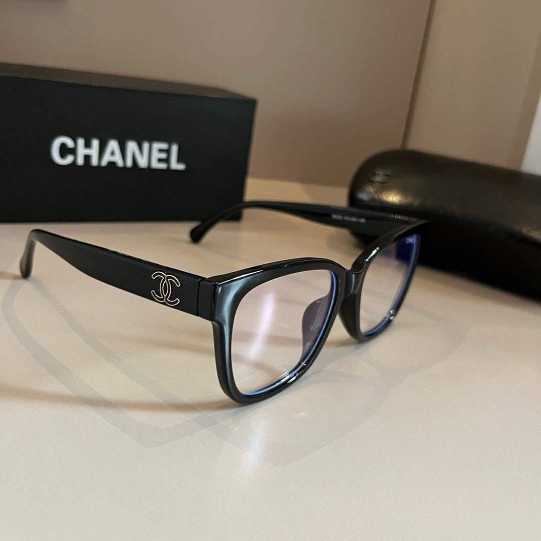 Chanel Blue-Light Fashion Silver Lens Sunglasses for Men & Women - 486545