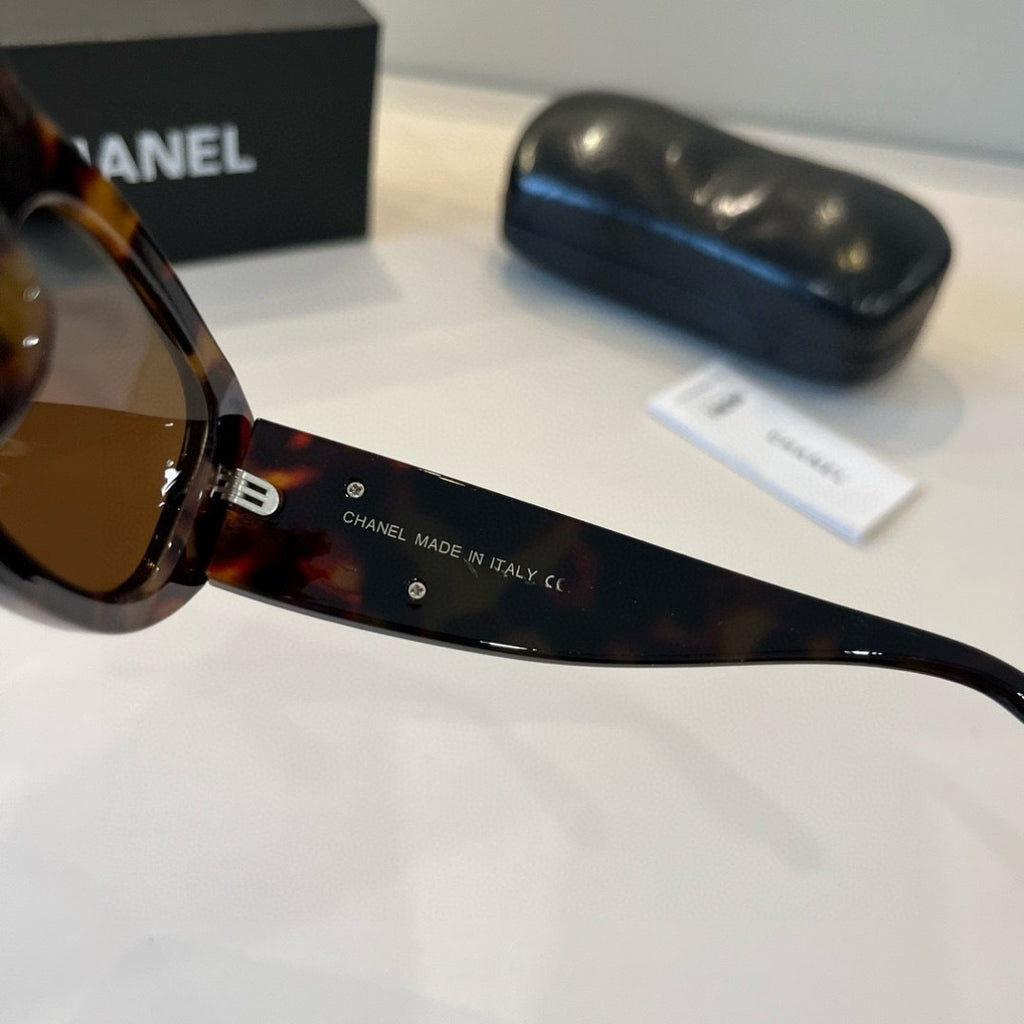 Chanel Fashion Black Lens Sunglasses for Men & Women - 465210 - detail image 10