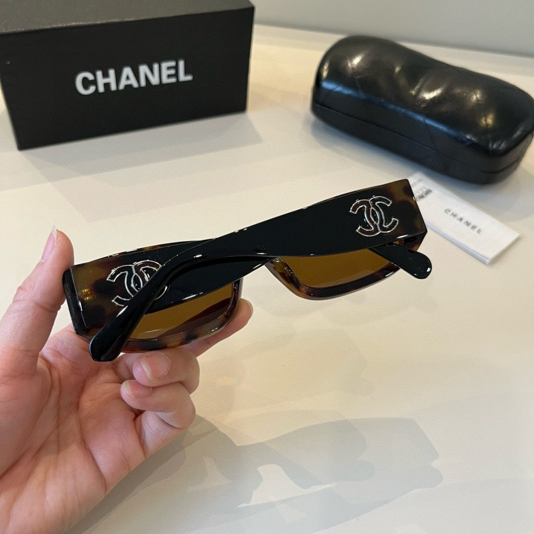 Chanel Fashion Black Lens Sunglasses for Men & Women - 465210 - detail image 8