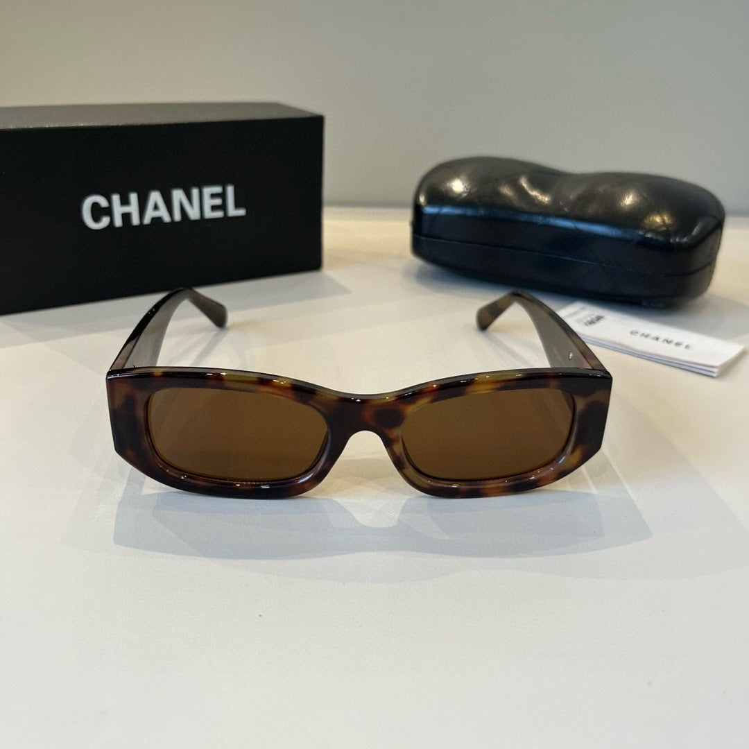 Chanel Fashion Black Lens Sunglasses for Men & Women - 465210 - detail image 2