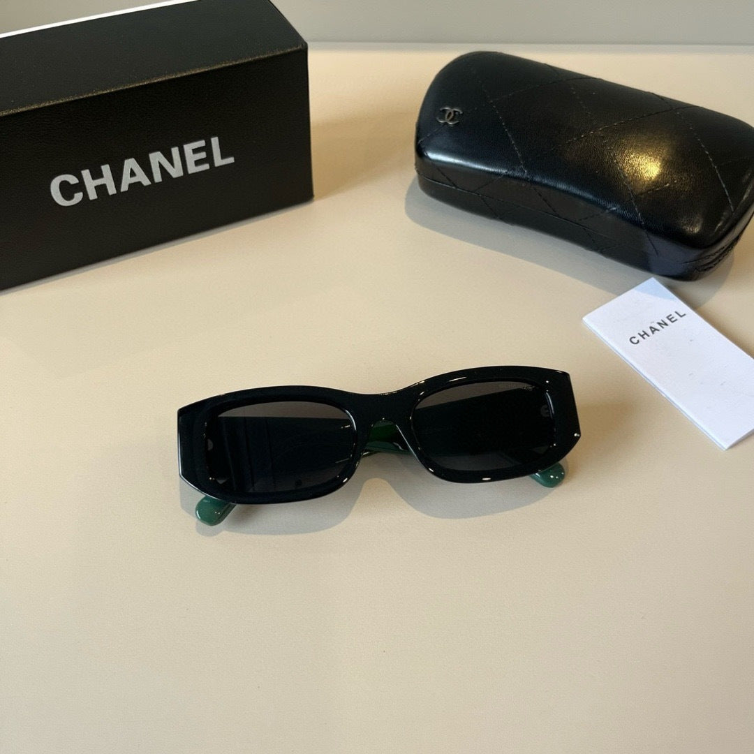 Chanel Fashion Black Lens Sunglasses for Men & Women - 465211 - detail image 10