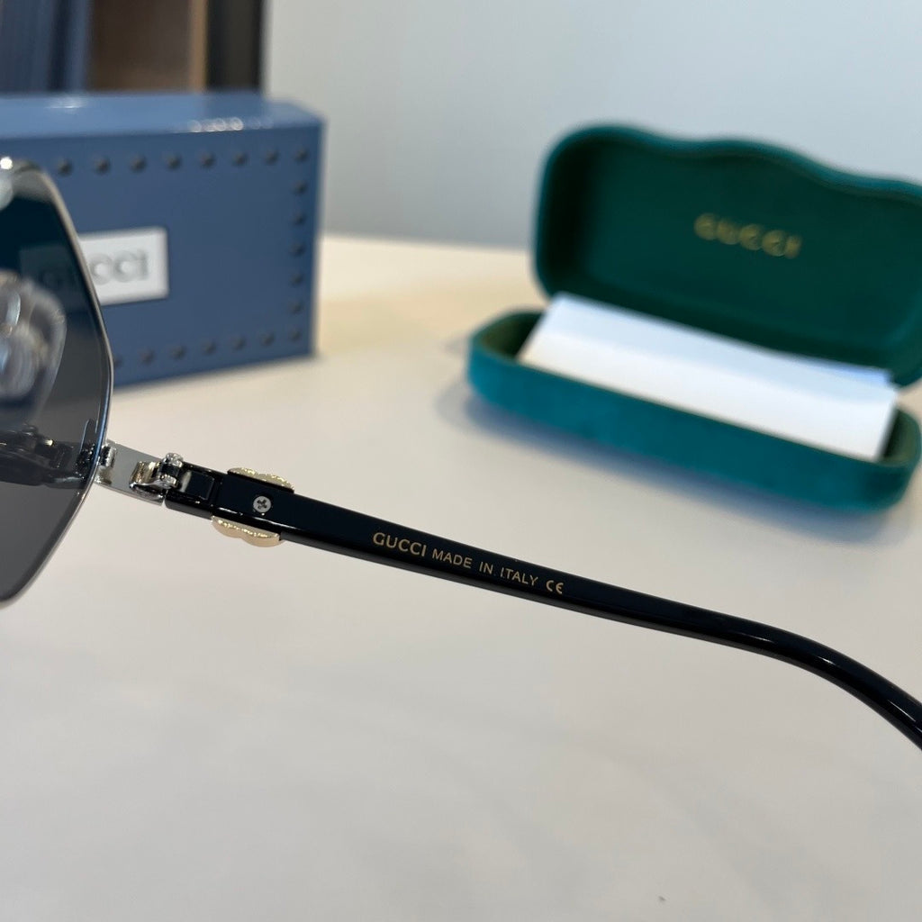 Gucci Polarized Fashion Silver Lens Sunglasses for Men - 464979 - detail image 5