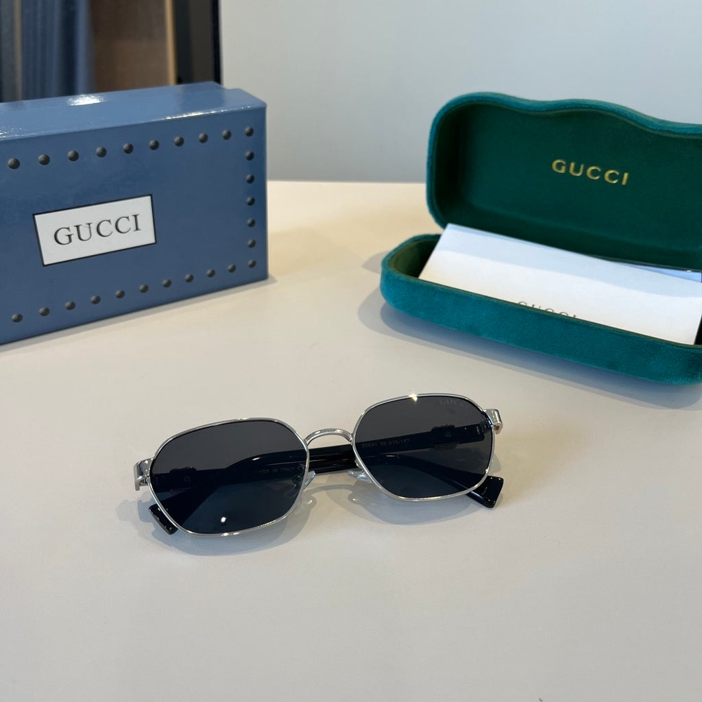 Gucci Polarized Fashion Silver Lens Sunglasses for Men - 464979 - detail image 11