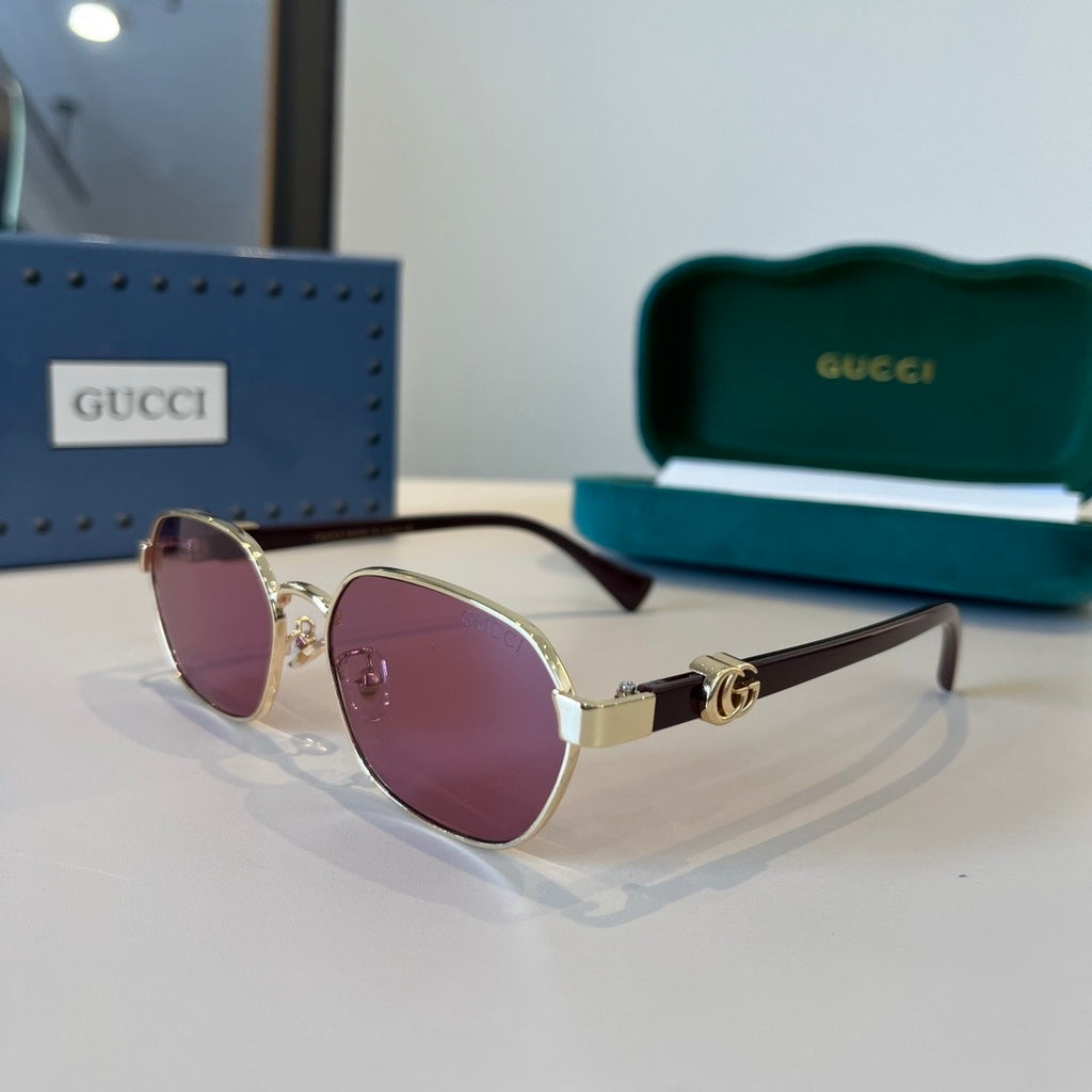 Gucci Polarized Fashion Blue Lens Sunglasses for Men - detail image 3