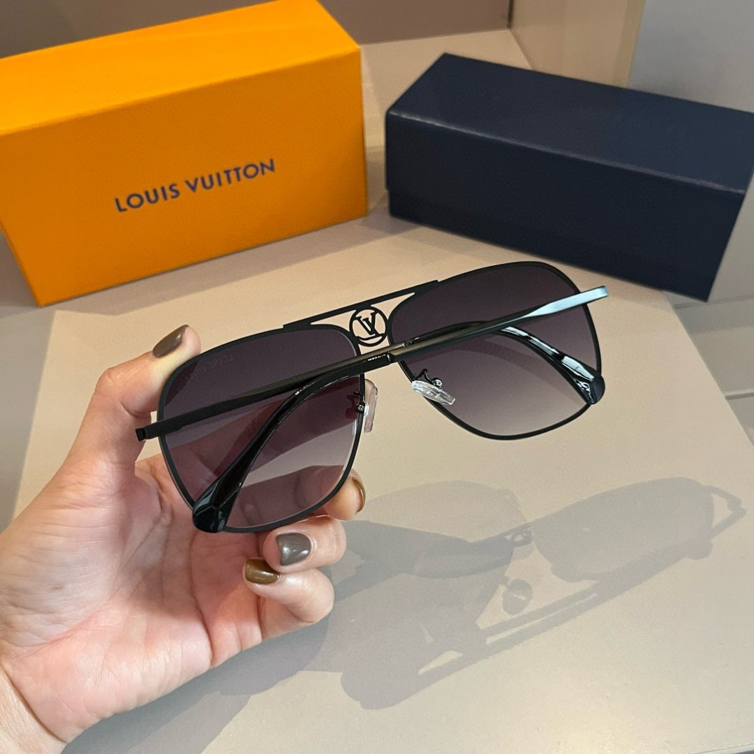 Louis Vuitton Metal Aviator Gold Lens Sunglasses for Men & Women - 464724 - detail image 7