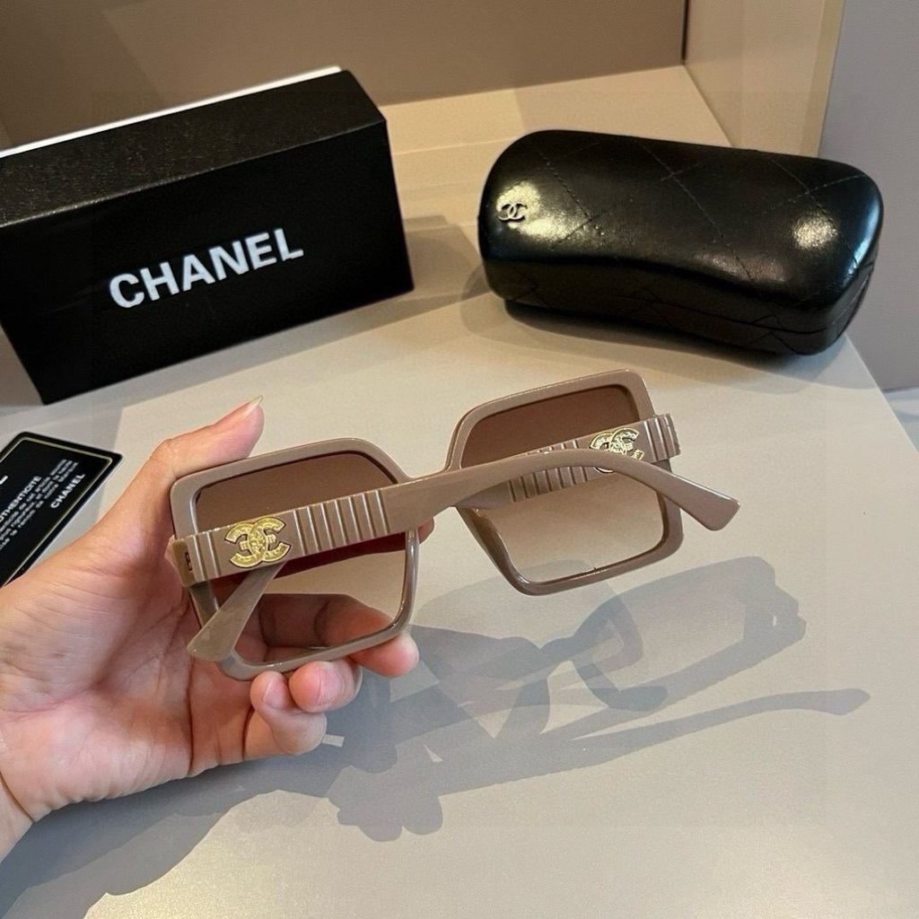 Chanel Fashion Gold Lens Sunglasses for Men & Women - 465160 - detail image 5
