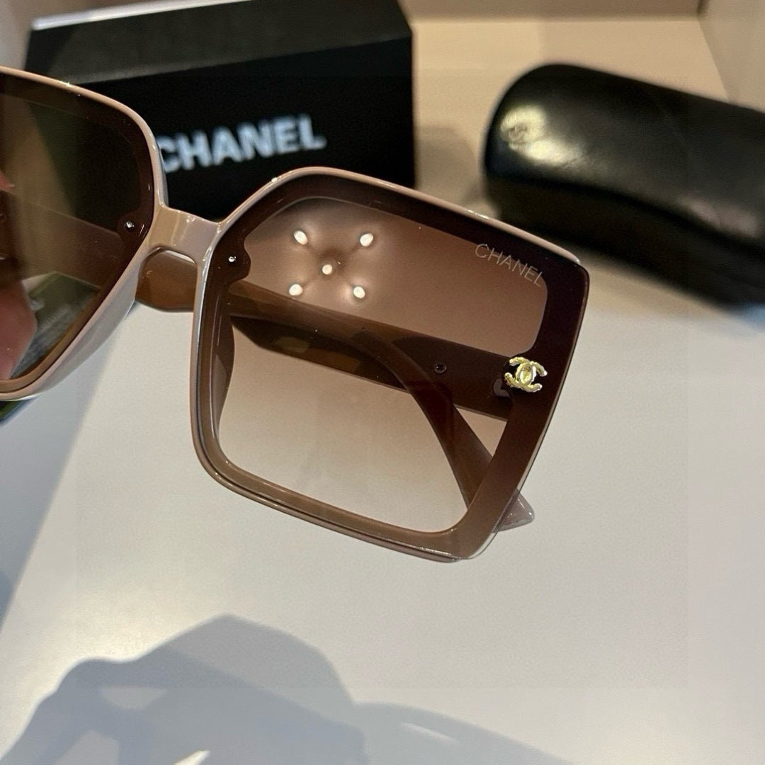 Chanel Fashion Gold Lens Sunglasses for Men & Women - 465160 - detail image 7