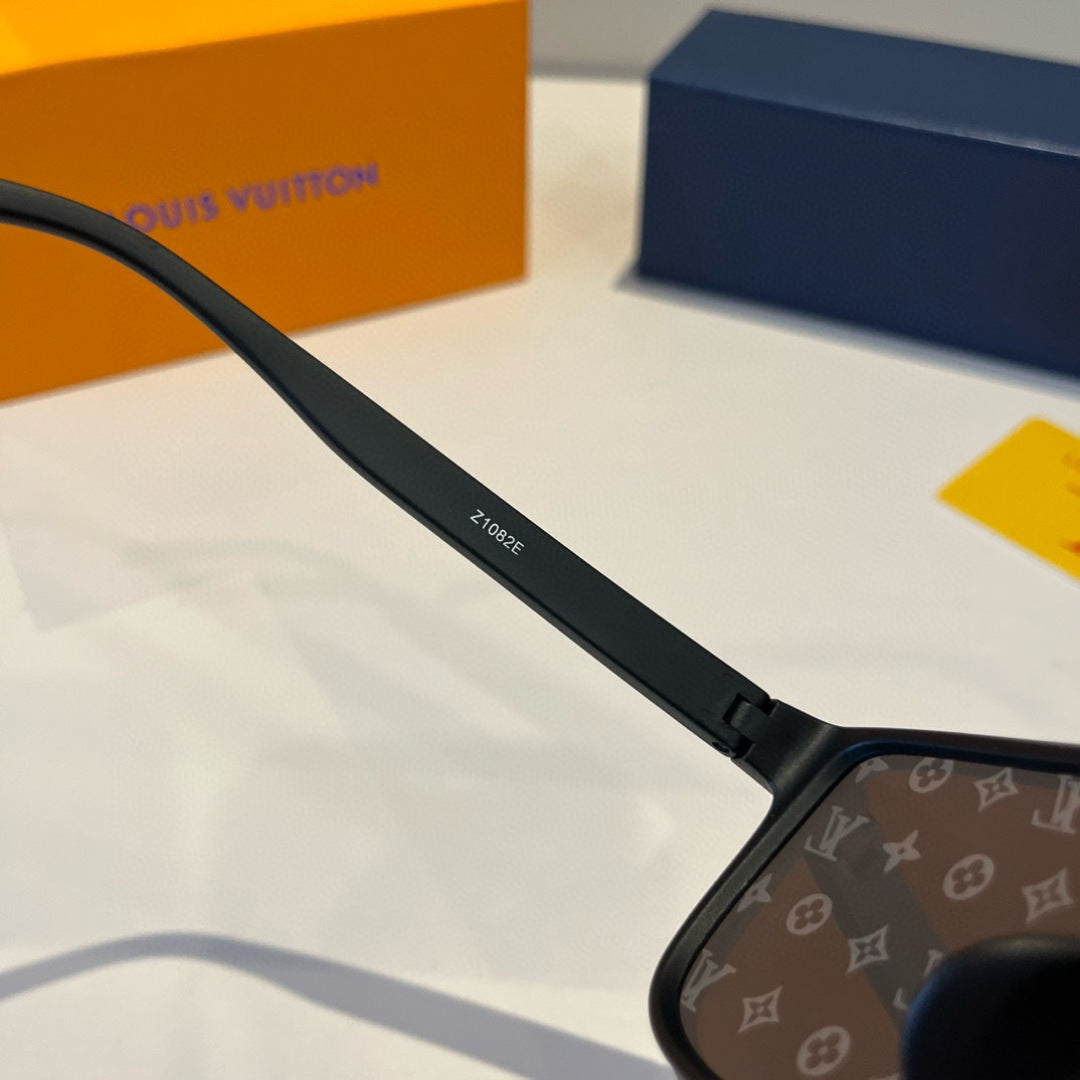 Louis Vuitton Fashion Gray Lens Sunglasses for Men & Women - 464733 - detail image 6