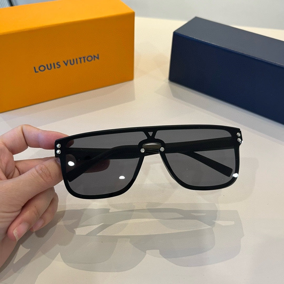 Louis Vuitton Fashion Black Lens Sunglasses for Men & Women - 431129 - detail image 6