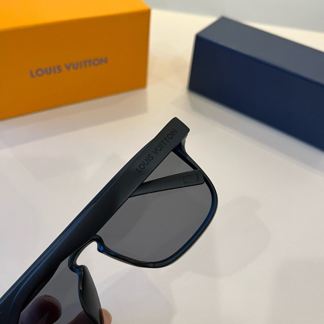 Louis Vuitton Fashion Black Lens Sunglasses for Men & Women - 431129 - detail image 5