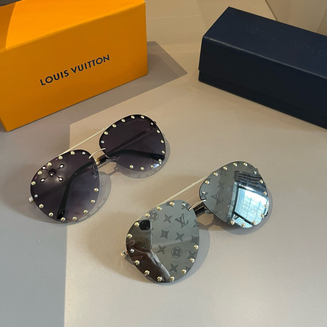 Louis Vuitton Metal Aviator Gold Lens Sunglasses for Men & Women - 448677 - detail image 9