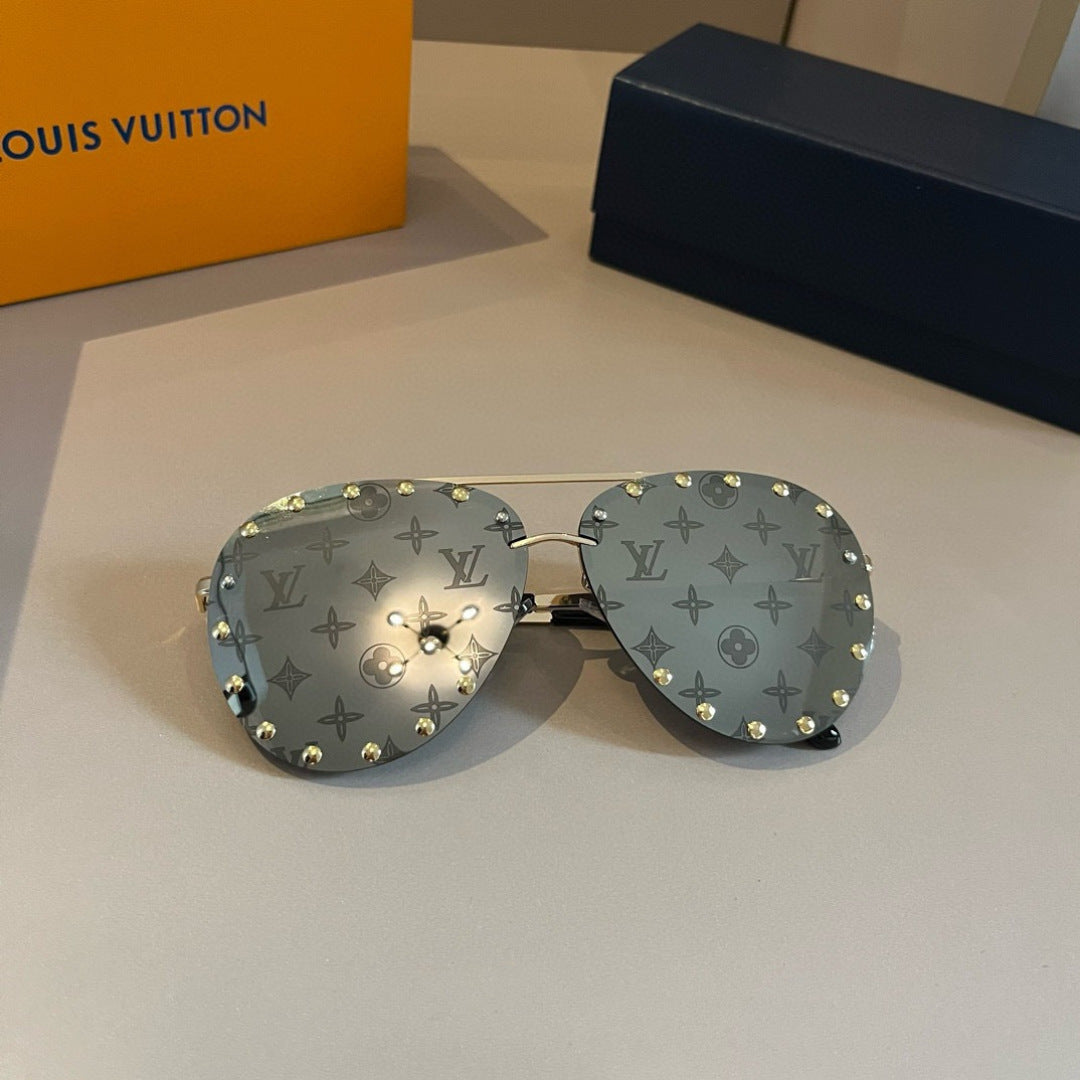 Louis Vuitton Metal Aviator Gold Lens Sunglasses for Men & Women - 448677 - detail image 4