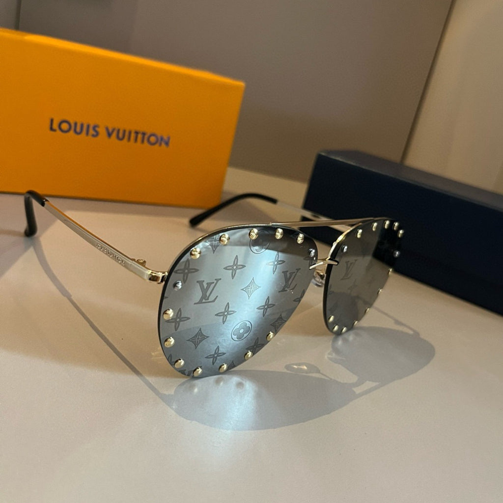 Louis Vuitton Metal Aviator Gold Lens Sunglasses for Men & Women - 448677