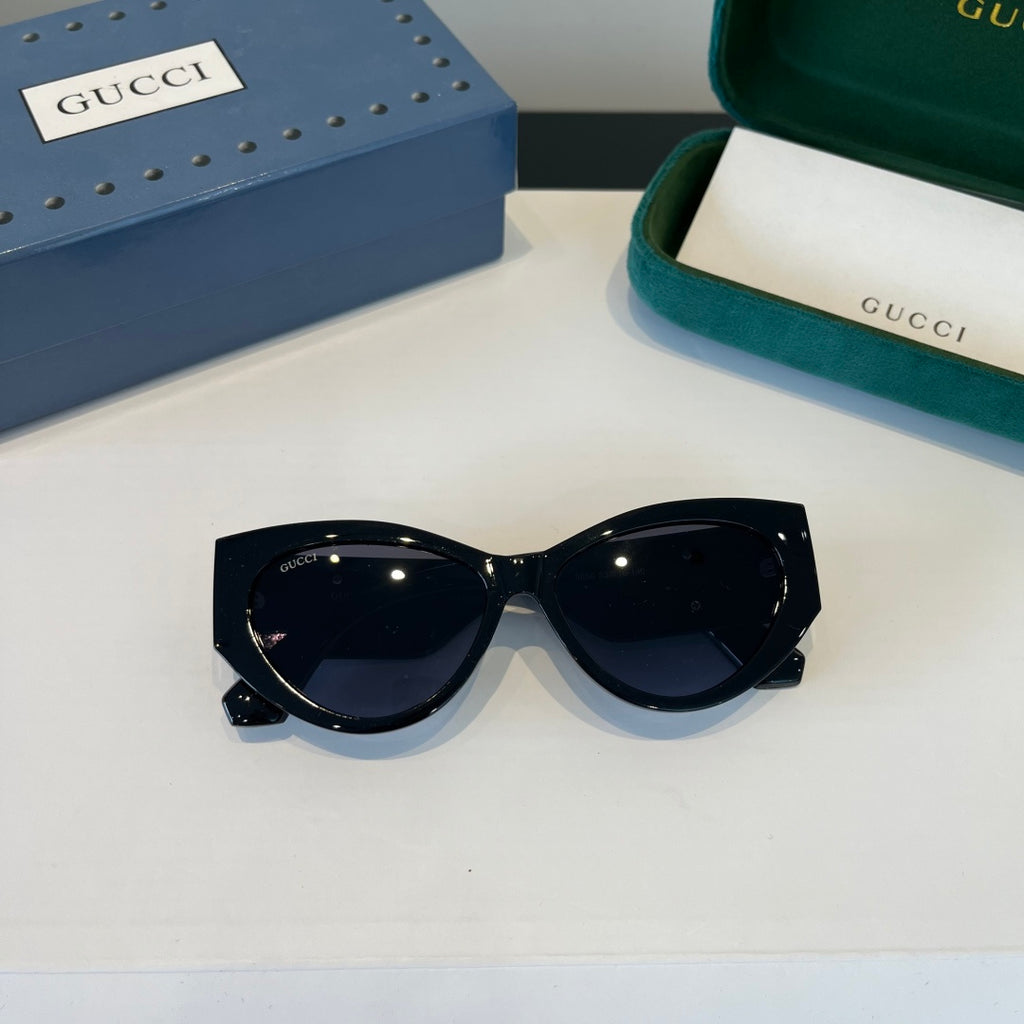 Gucci Cat-Eye Black Lens Sunglasses for Men & Women - 448834 - detail image 9