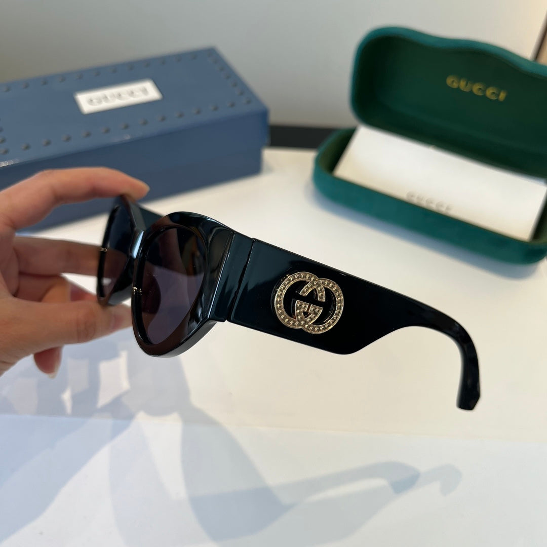 Gucci Cat-Eye Black Lens Sunglasses for Men & Women - 448834 - detail image 4
