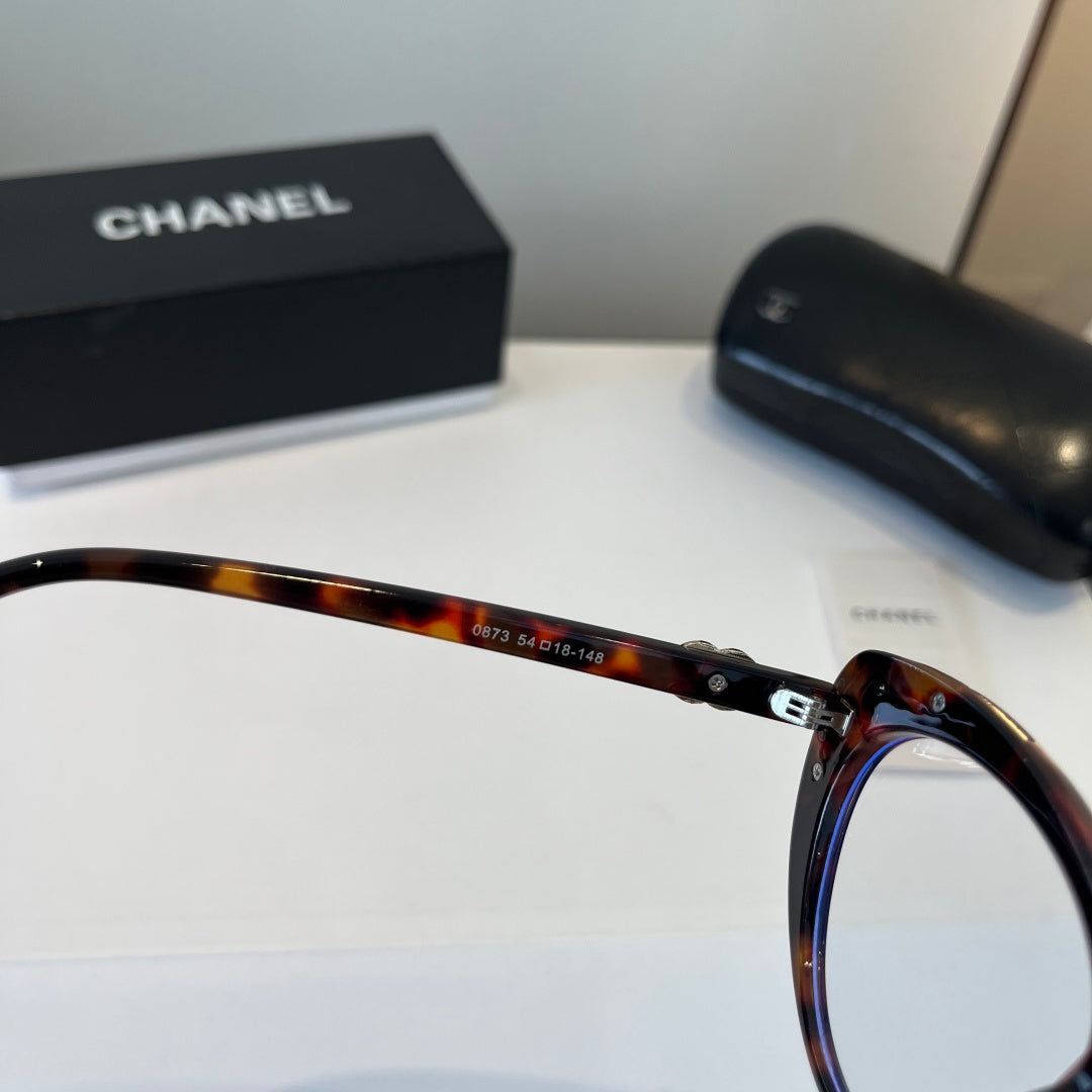 Chanel Cat-Eye Silver Lens Sunglasses for Men & Women - detail image 6