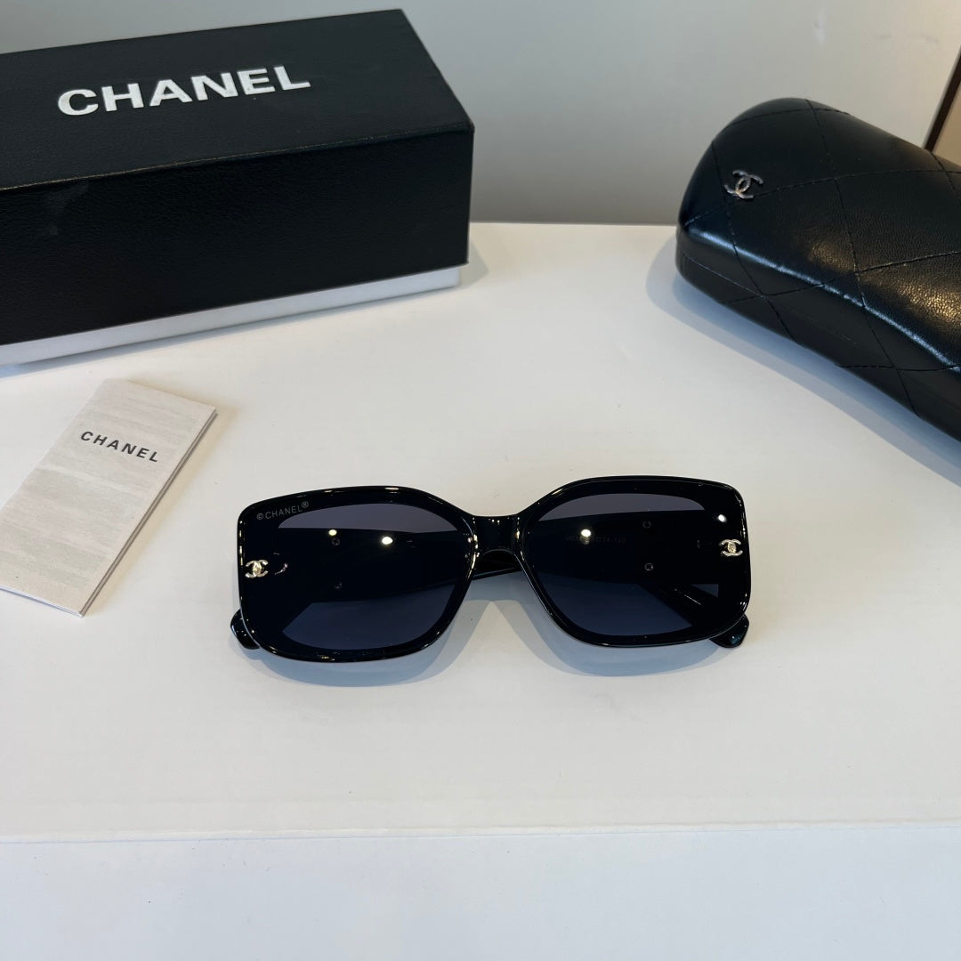 Chanel Fashion Black Lens Sunglasses for Men & Women - 448941 - detail image 10