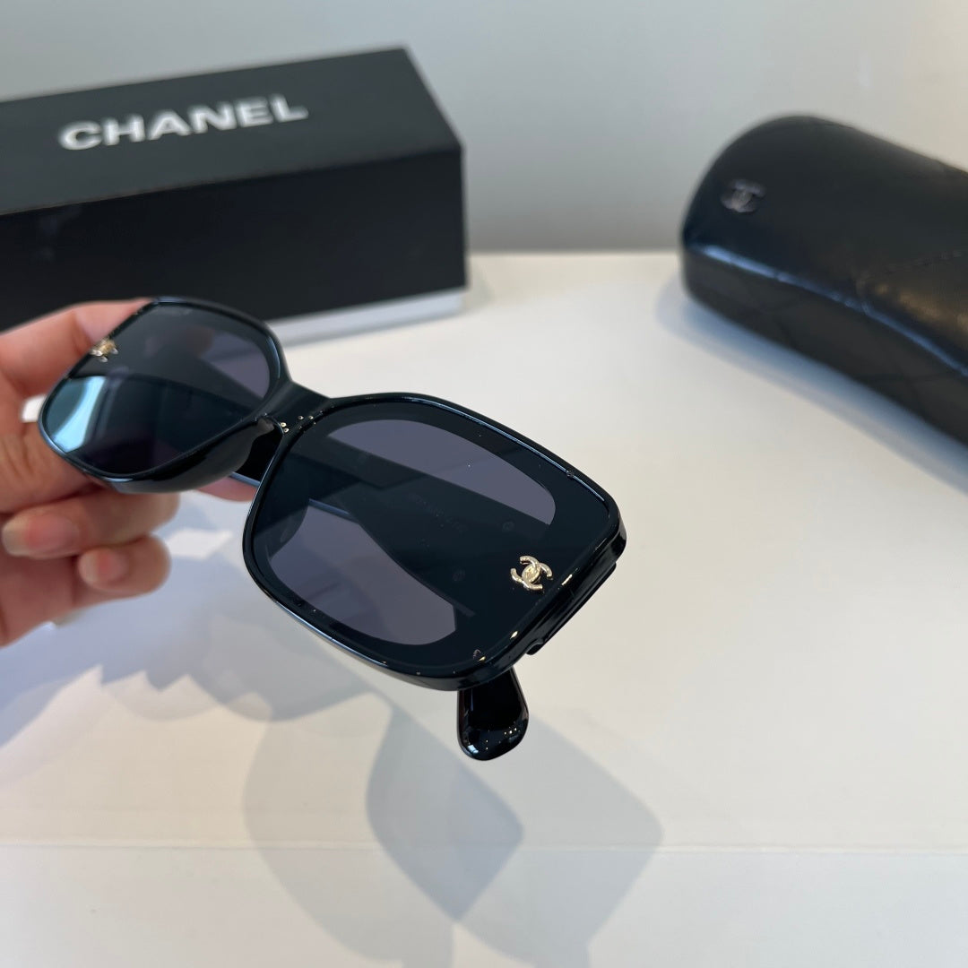 Chanel Fashion Black Lens Sunglasses for Men & Women - 448941 - detail image 9
