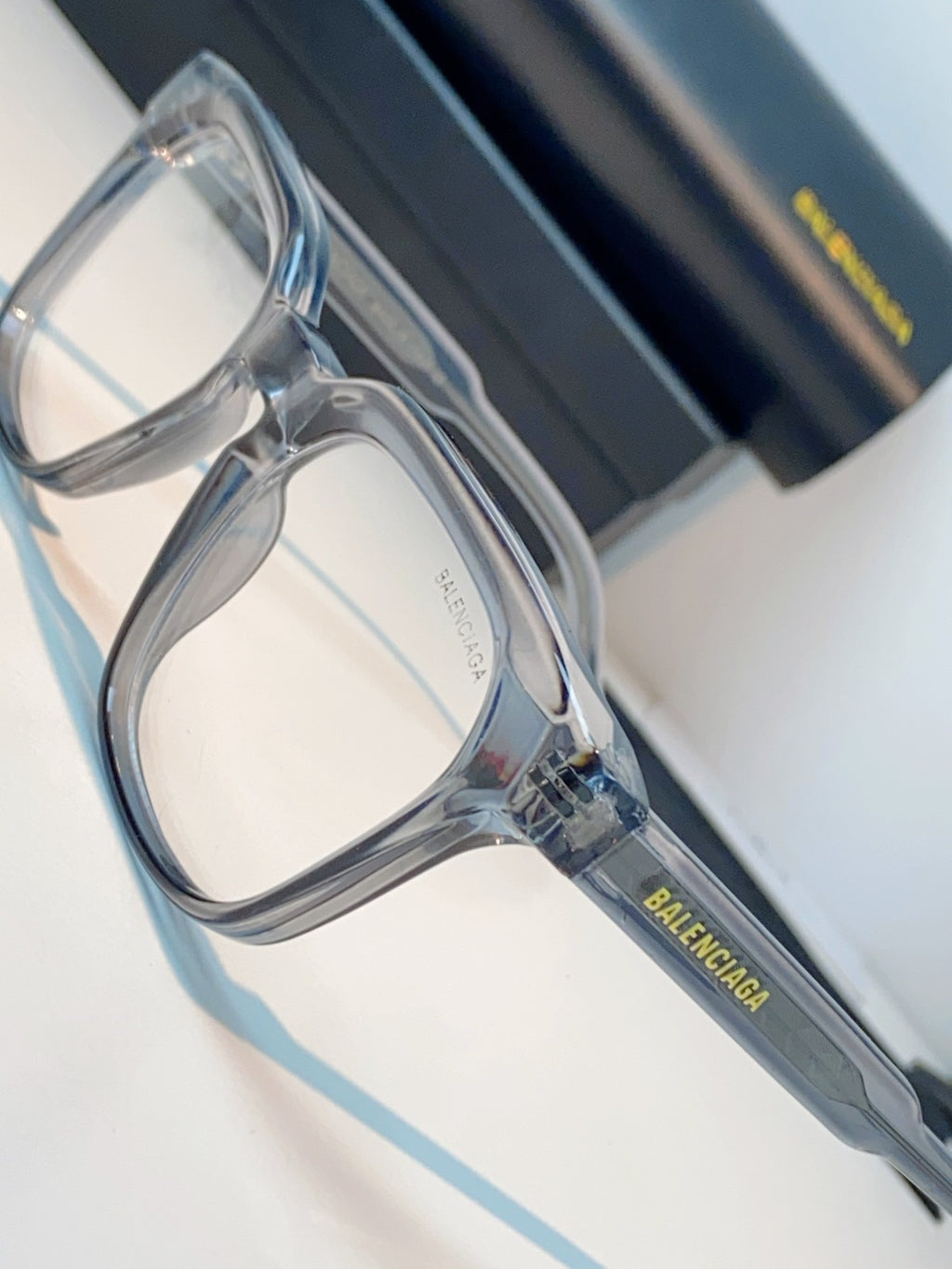 Balenciaga Blue-Light Fashion Gray Lens Sunglasses for Men & Women - detail image 7