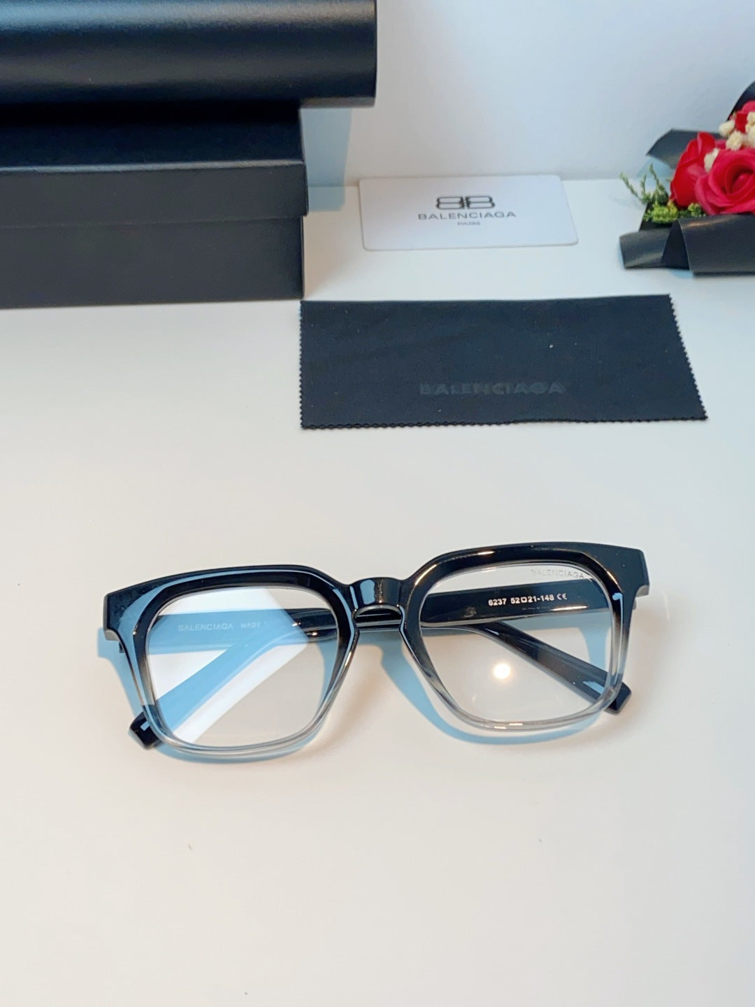 Balenciaga Blue-Light Fashion Blue Lens Sunglasses for Men & Women - 487495 - detail image 9