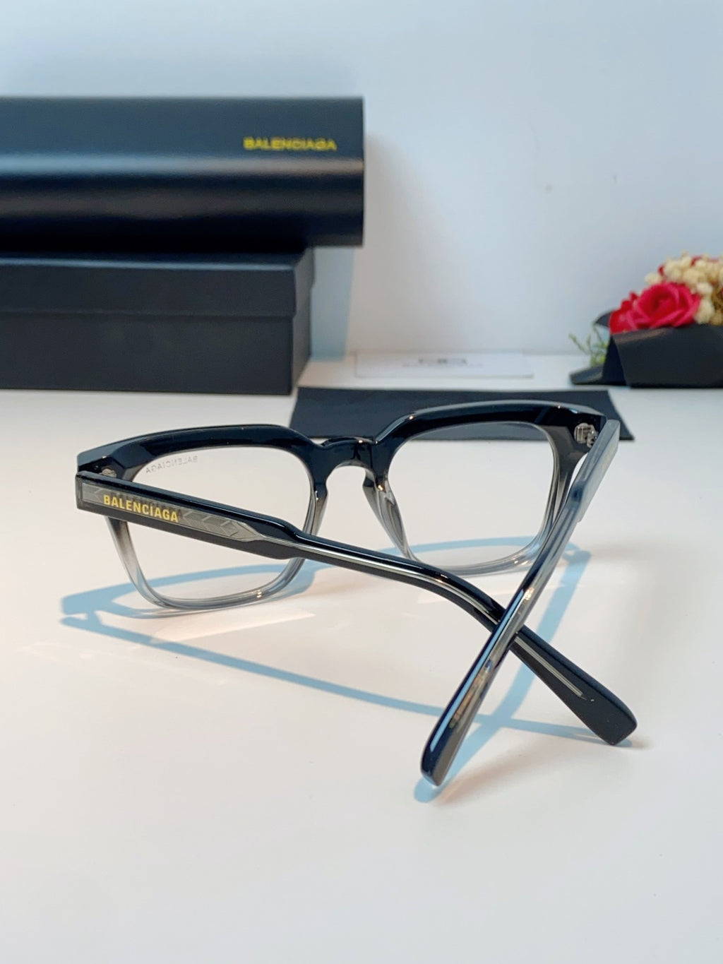 Balenciaga Blue-Light Fashion Blue Lens Sunglasses for Men & Women - 487495 - detail image 3