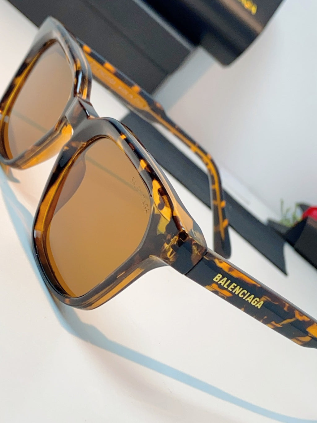 Balenciaga Blue-Light Fashion Brown Lens Sunglasses for Men & Women - detail image 7