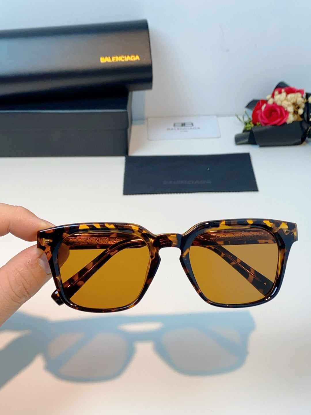 Balenciaga Blue-Light Fashion Brown Lens Sunglasses for Men & Women - detail image 4