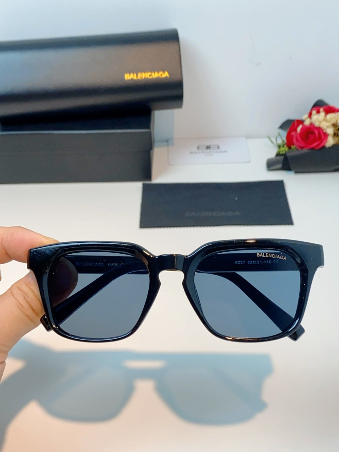 Balenciaga Blue-Light Fashion Blue Lens Sunglasses for Men & Women - detail image 4