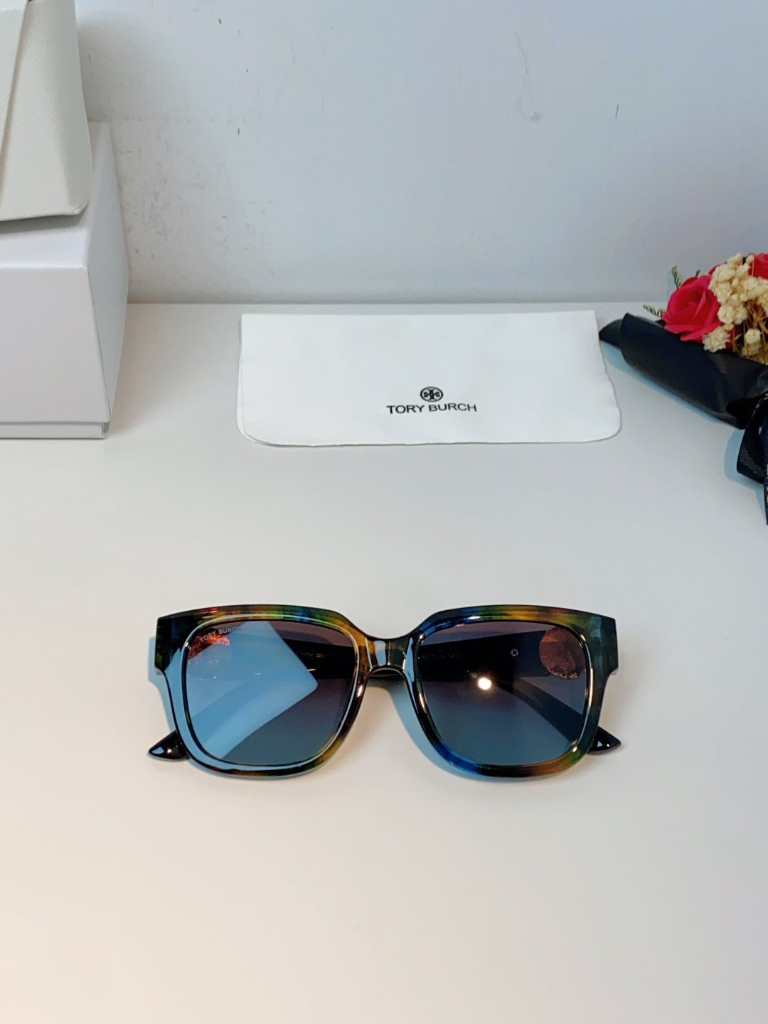 Burberry Oversized Brown Lens Sunglasses for Women - 432477 - detail image 9