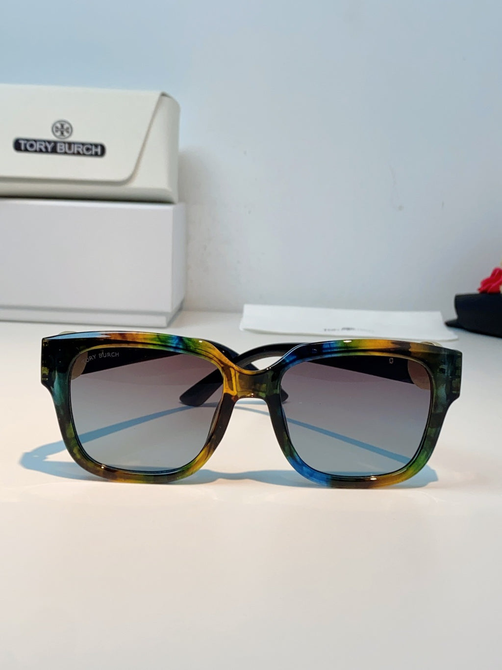 Burberry Oversized Brown Lens Sunglasses for Women - 432477 - detail image 2