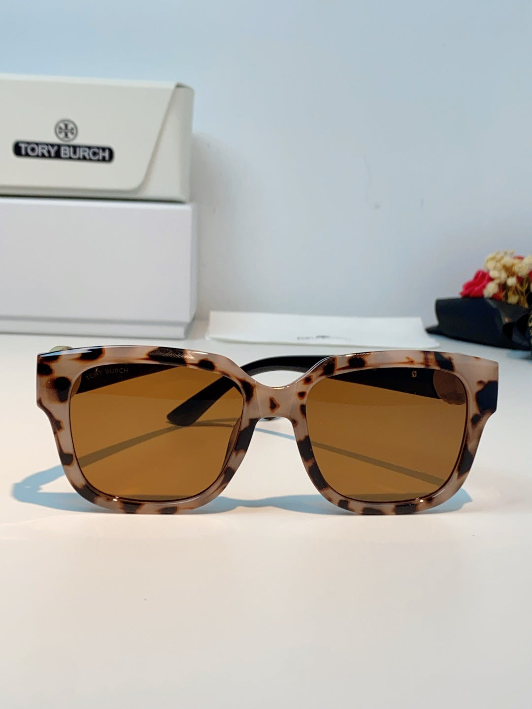 Burberry Oversized Brown Lens Sunglasses for Women - 432478 - detail image 2