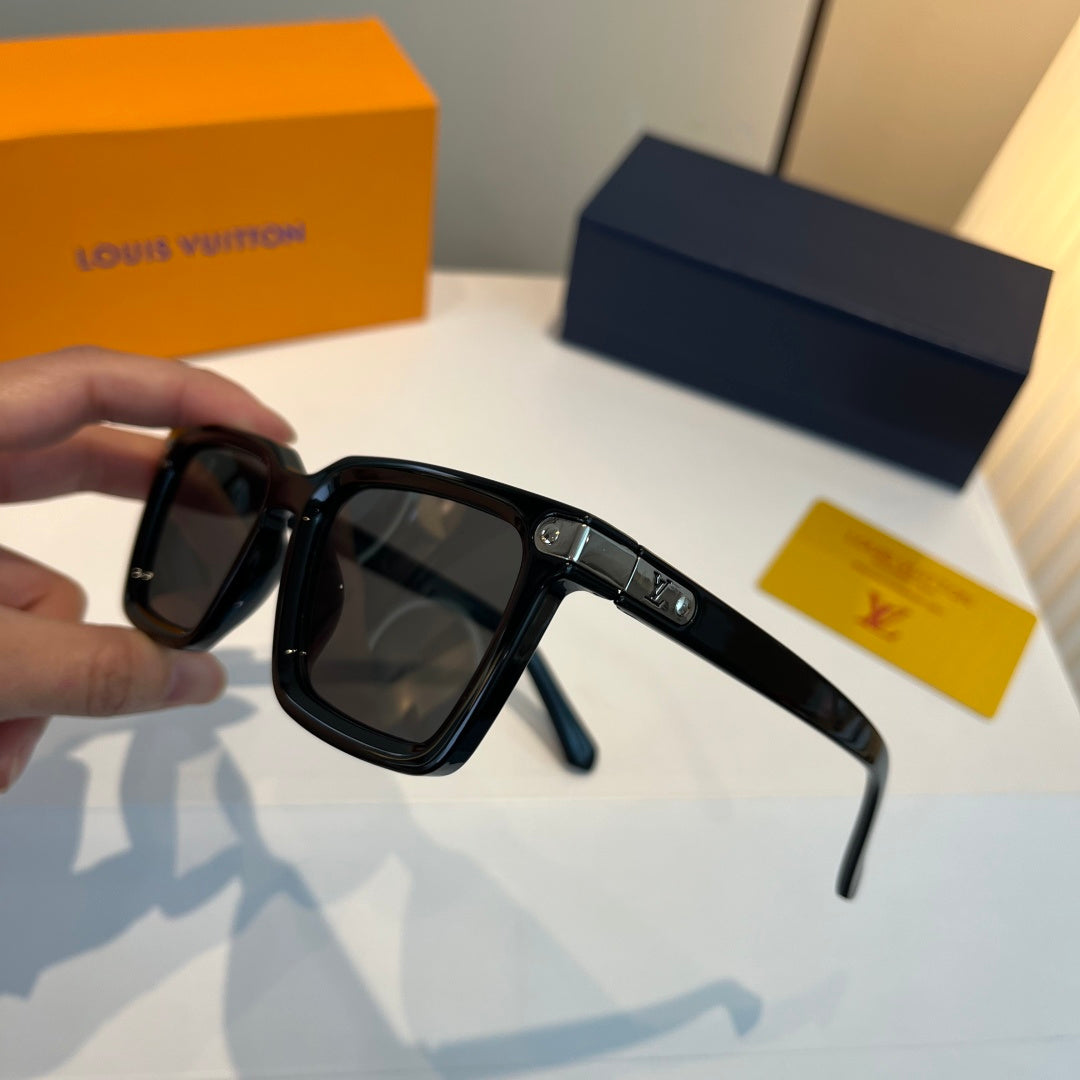 Louis Vuitton Fashion Black Lens Sunglasses for Men & Women - 431259 - detail image 4