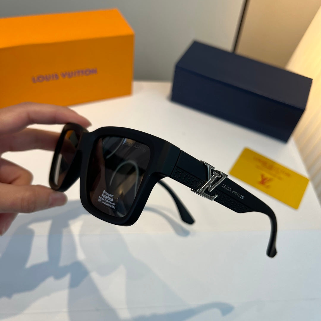 Louis Vuitton Fashion Silver Lens Sunglasses for Men & Women - 431261 - detail image 4