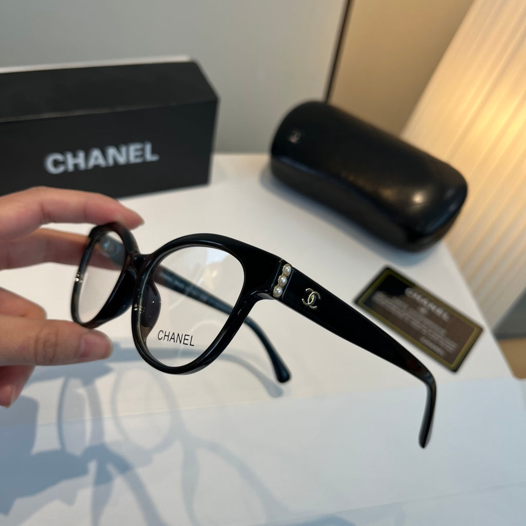 Chanel Fashion Black Lens Sunglasses for Men & Women - 431558 - detail image 4