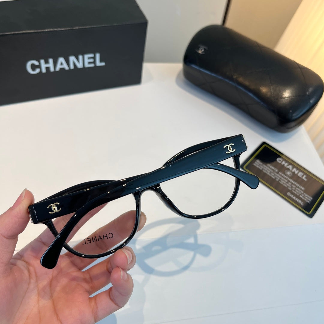 Chanel Fashion Black Lens Sunglasses for Men & Women - 431558 - detail image 7