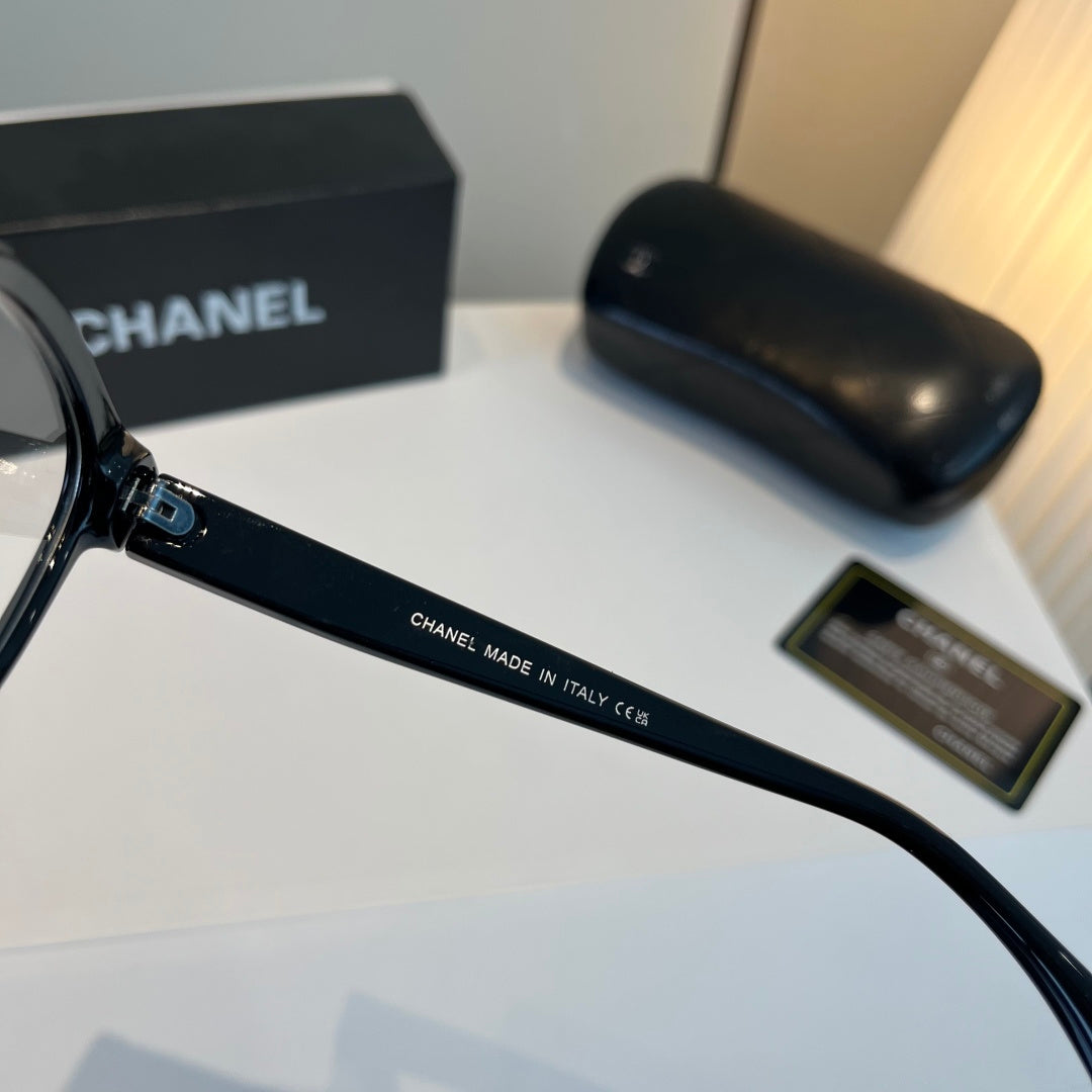 Chanel Fashion Black Lens Sunglasses for Men & Women - 431558 - detail image 9