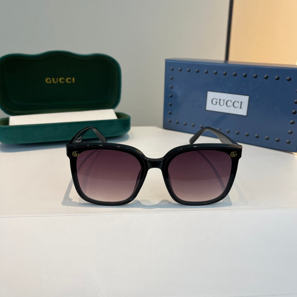 Gucci Oversized Black Lens Sunglasses for Men & Women - 448839 - detail image 2