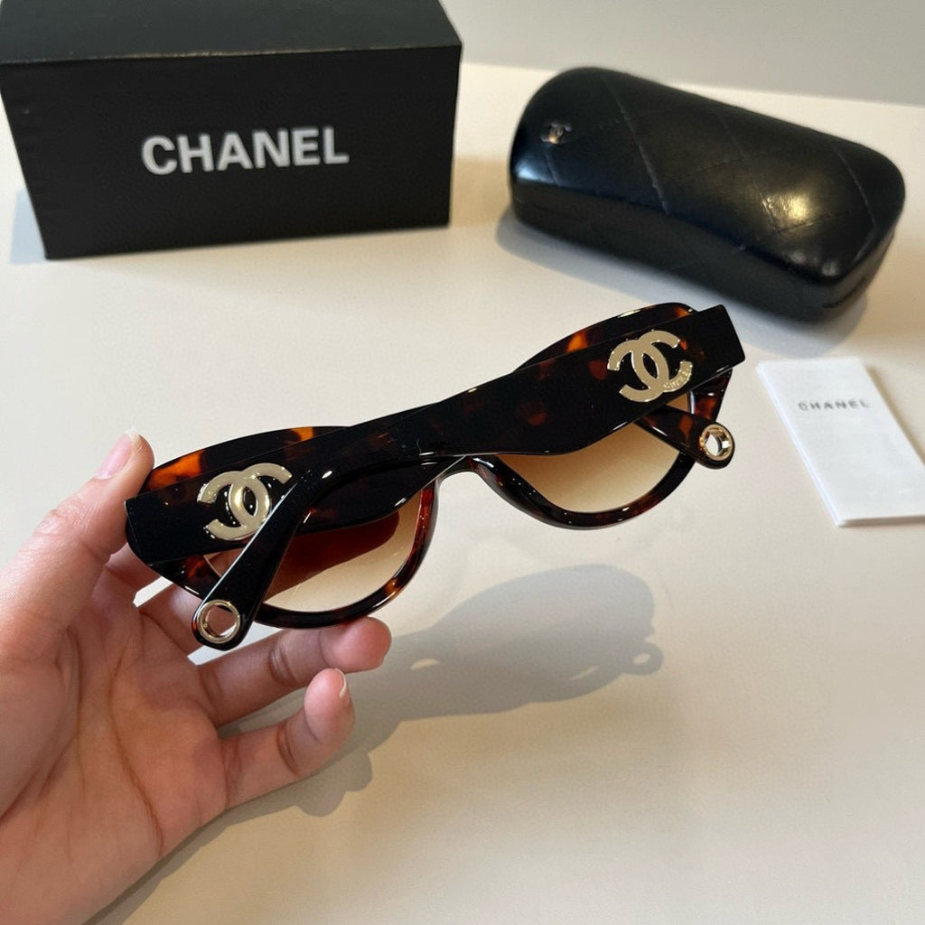 Chanel Fashion Black Lens Sunglasses for Men & Women - 465154 - detail image 6