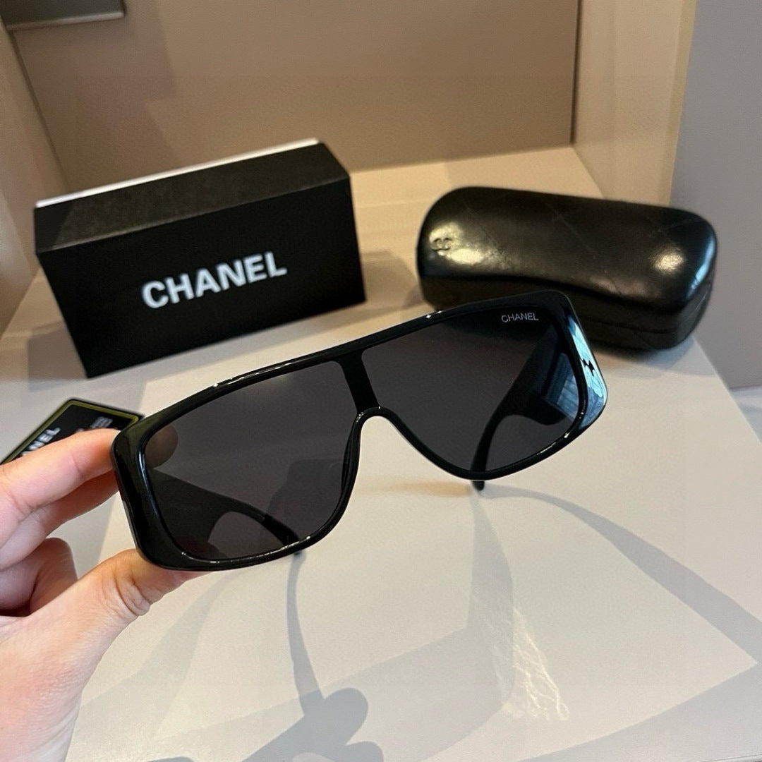 Chanel Fashion Black Lens Sunglasses for Men & Women - 486575 - detail image 3