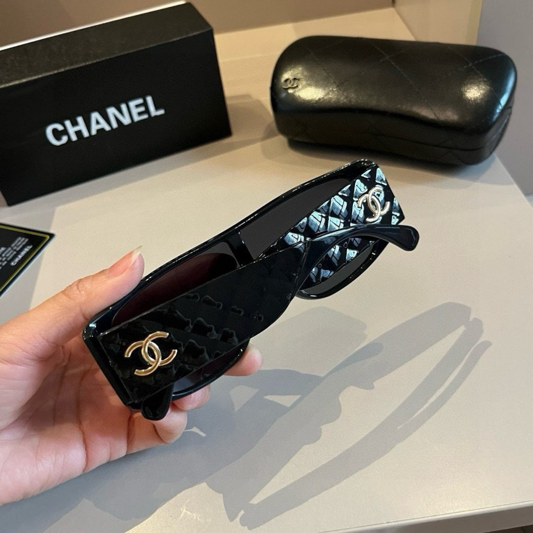 Chanel Fashion Black Lens Sunglasses for Men & Women - 486575 - detail image 5