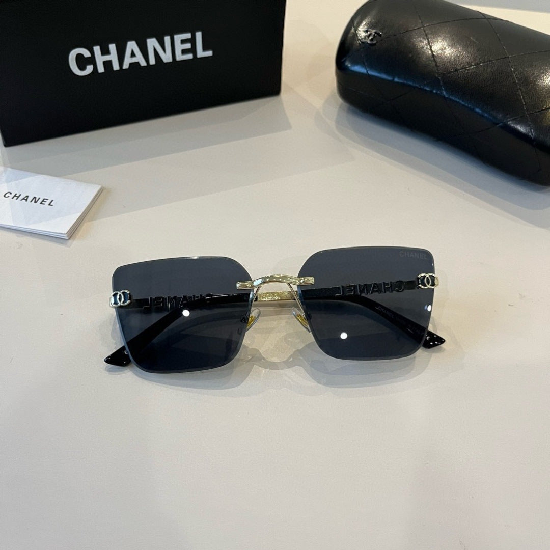 Chanel Oversized Silver Lens Sunglasses for Men & Women - 493475 - detail image 6
