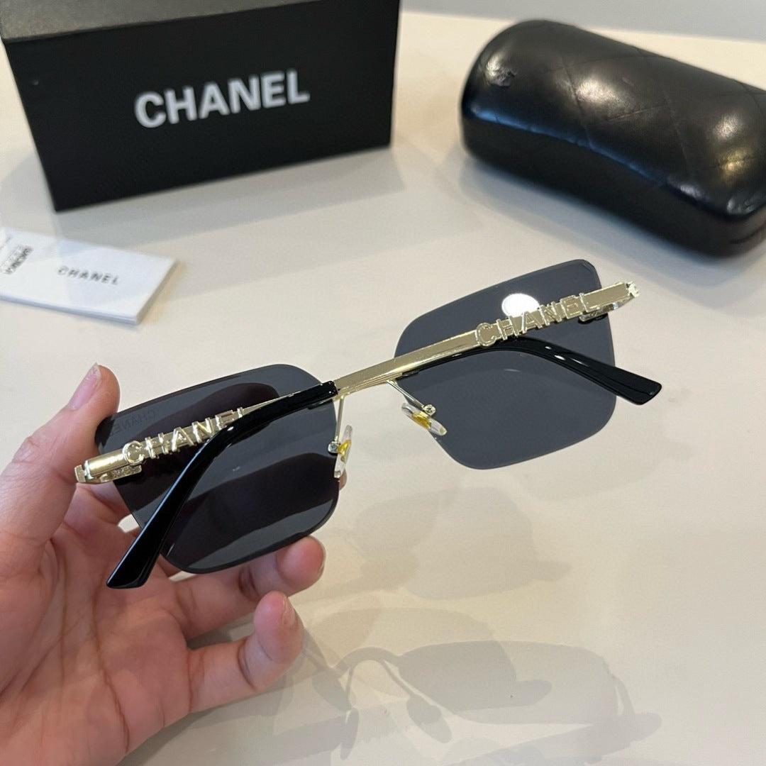 Chanel Oversized Silver Lens Sunglasses for Men & Women - 493475 - detail image 8