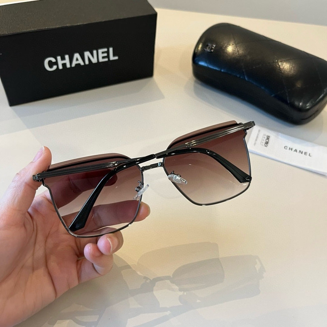 Chanel Oversized Red Lens Sunglasses for Men & Women - 465166 - detail image 6
