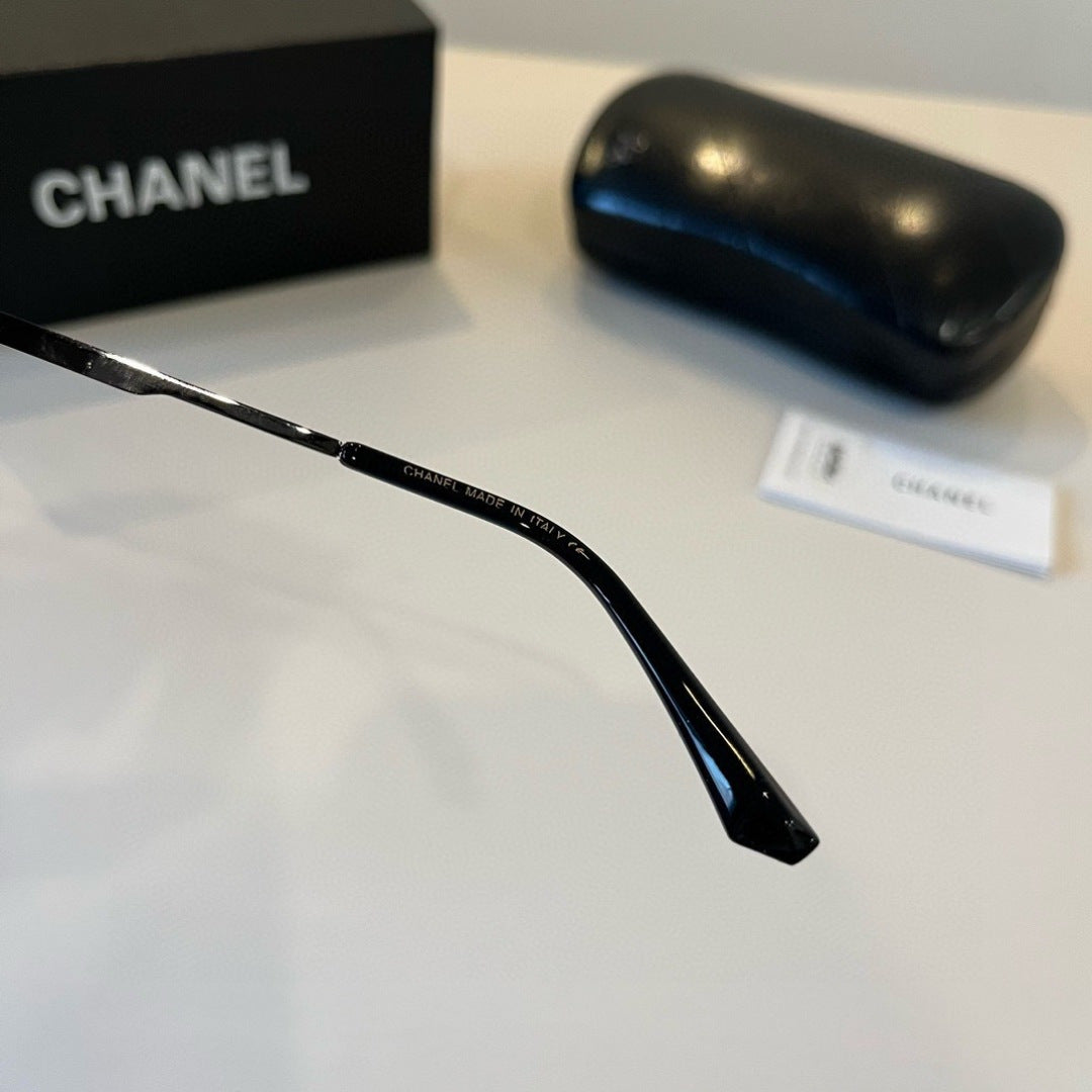 Chanel Oversized Red Lens Sunglasses for Men & Women - 465166 - detail image 9