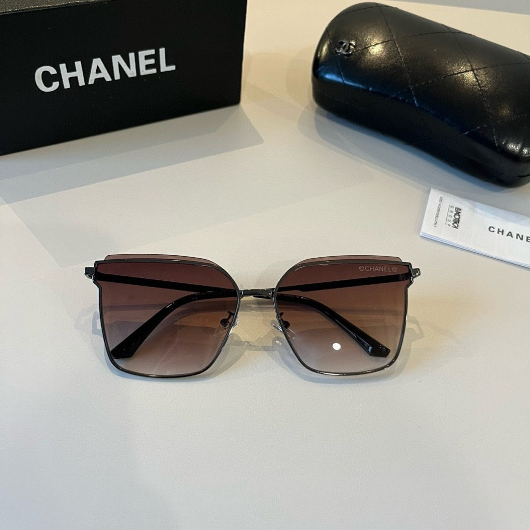 Chanel Oversized Red Lens Sunglasses for Men & Women - 465166 - detail image 5