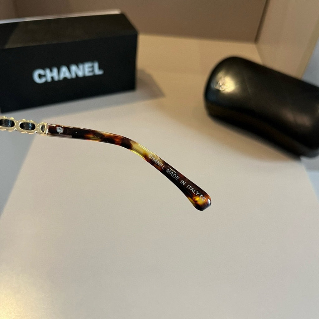 Chanel Blue-Light Fashion Silver Lens Sunglasses for Men & Women - 493555 - detail image 10