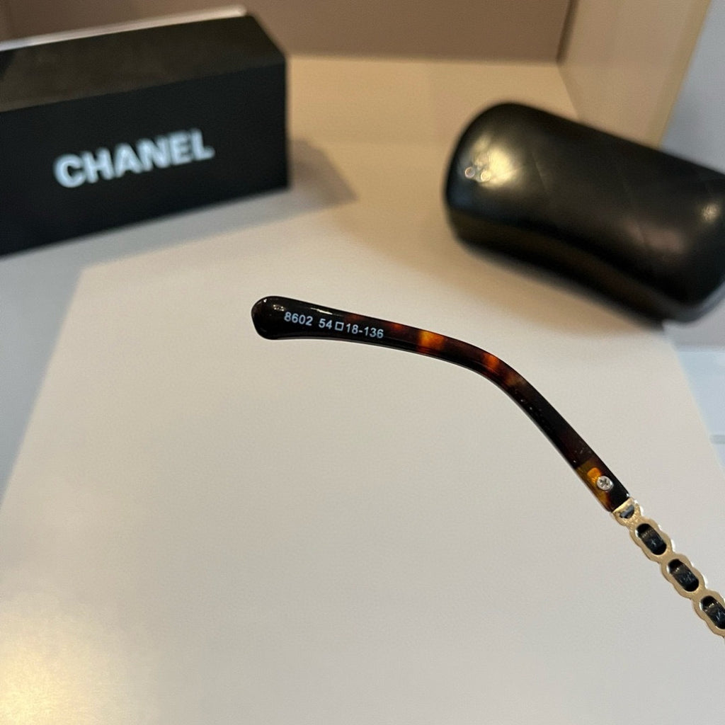 Chanel Blue-Light Fashion Silver Lens Sunglasses for Men & Women - 493555 - detail image 9