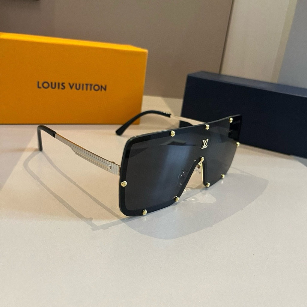 Louis Vuitton Fashion Gold Lens Sunglasses for Men & Women - 464739
